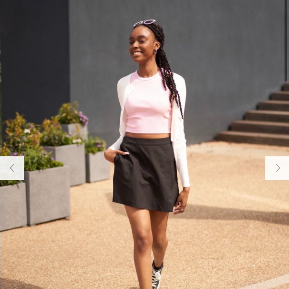 UNIQLO - Ribbed Racer Back Cropped Tank Top - Picture 8 of 8